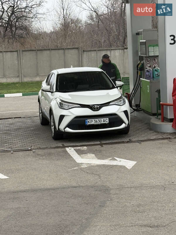 Внедорожник / Кроссовер Toyota C-HR 2021 в Запорожье