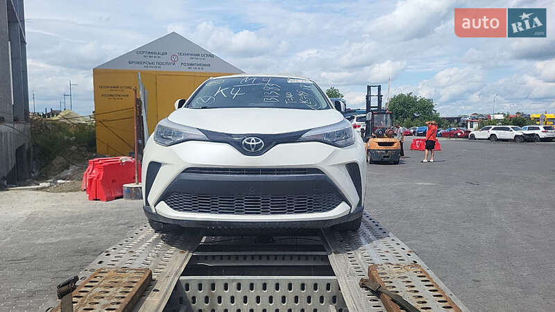 Внедорожник / Кроссовер Toyota C-HR 2021 в Запорожье
