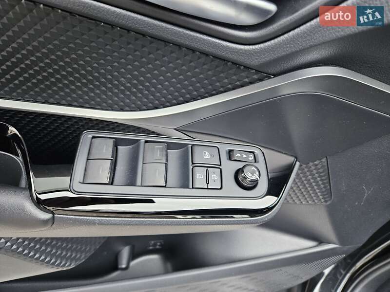 Внедорожник / Кроссовер Toyota C-HR 2021 в Харькове