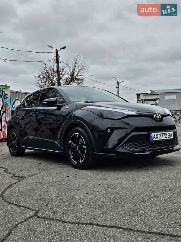 Внедорожник / Кроссовер Toyota C-HR 2021 в Харькове