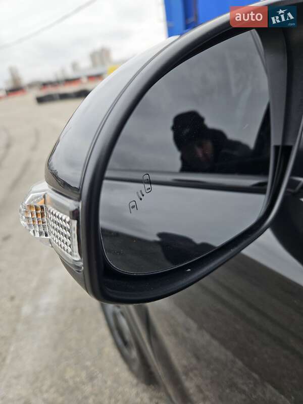 Внедорожник / Кроссовер Toyota C-HR 2021 в Харькове