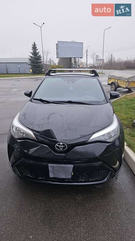 Внедорожник / Кроссовер Toyota C-HR 2021 в Киеве фото 2 Внедорожник / Кроссовер Toyota C-HR 2021 в Киеве