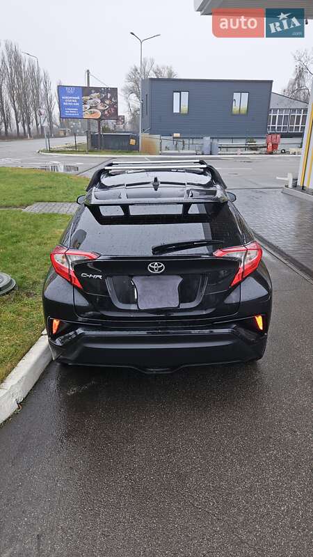 Внедорожник / Кроссовер Toyota C-HR 2021 в Киеве фото 5 Внедорожник / Кроссовер Toyota C-HR 2021 в Киеве
