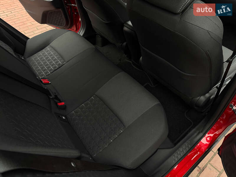 Позашляховик / Кросовер Toyota C-HR 2020 в Одесі фото 25 Позашляховик / Кросовер Toyota C-HR 2020 в Одесі