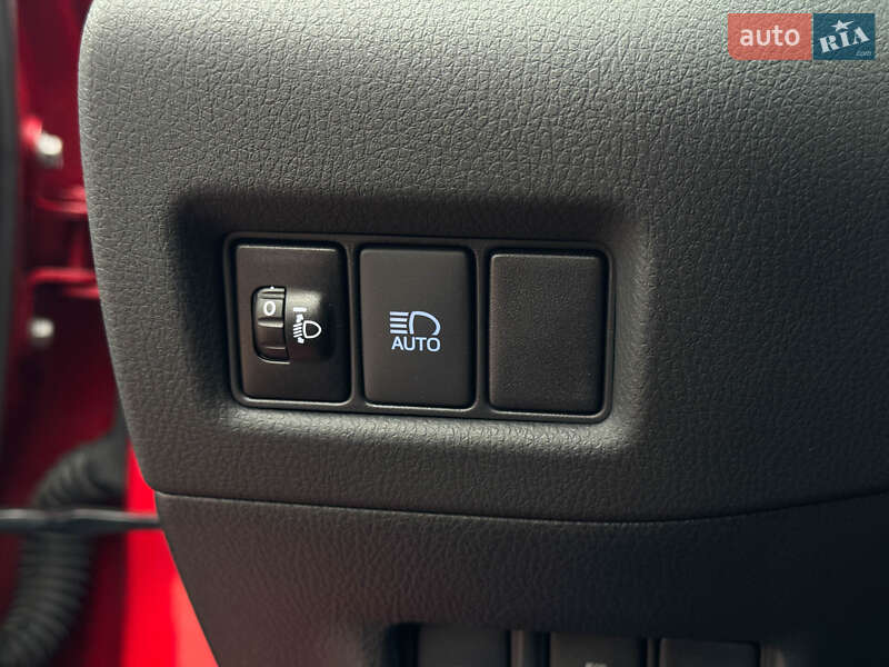 Позашляховик / Кросовер Toyota C-HR 2020 в Одесі фото 47 Позашляховик / Кросовер Toyota C-HR 2020 в Одесі