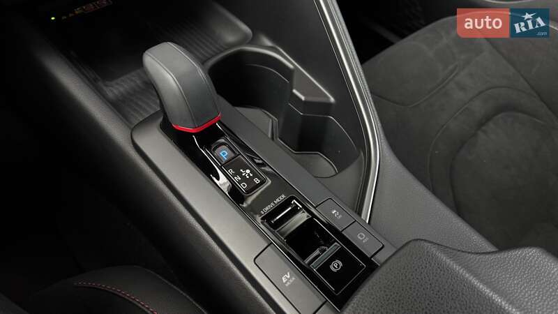 Внедорожник / Кроссовер Toyota C-HR 2024 в Одессе