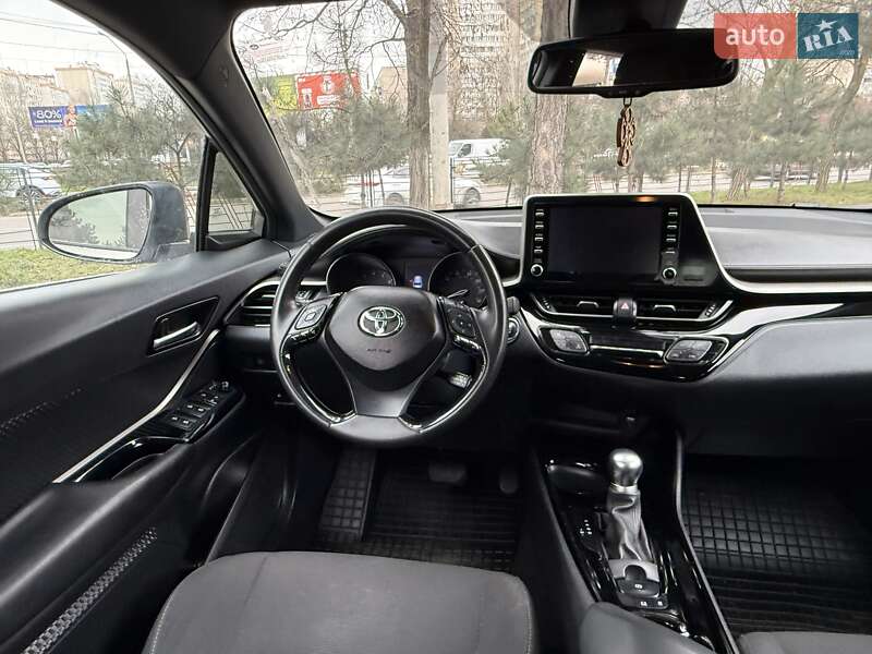 Внедорожник / Кроссовер Toyota C-HR 2019 в Одессе