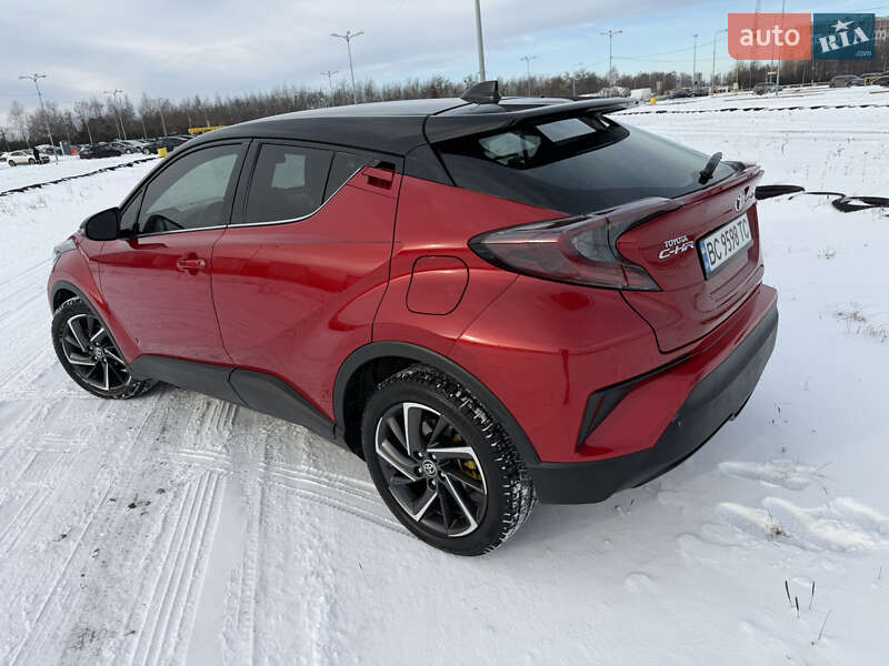 Внедорожник / Кроссовер Toyota C-HR 2020 в Львове