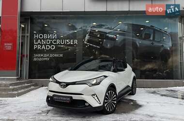 Позашляховик / Кросовер Toyota C-HR 2017 в Одесі