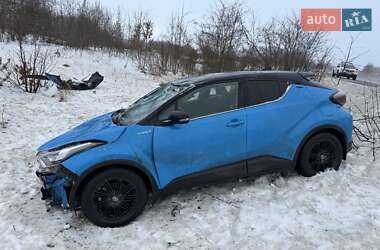 Позашляховик / Кросовер Toyota C-HR 2018 в Рівному