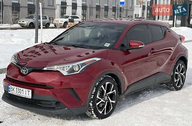 Позашляховик / Кросовер Toyota C-HR 2018 в Рівному