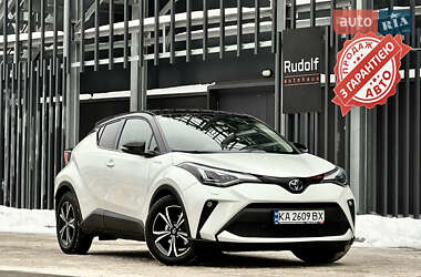 Внедорожник / Кроссовер Toyota C-HR 2021 в Киеве