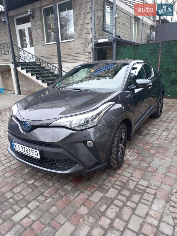 Внедорожник / Кроссовер Toyota C-HR 2021 в Киеве