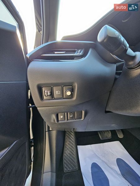 Внедорожник / Кроссовер Toyota C-HR 2021 в Харькове