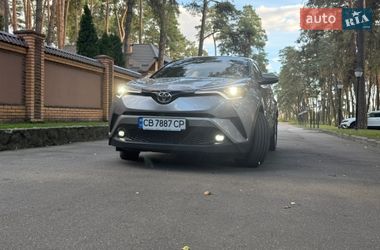 Внедорожник / Кроссовер Toyota C-HR 2018 в Чернигове