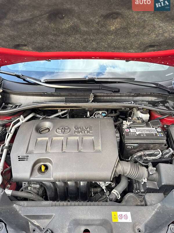 Внедорожник / Кроссовер Toyota C-HR 2021 в Киеве