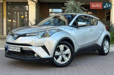 Внедорожник / Кроссовер Toyota C-HR 2017 в Киеве