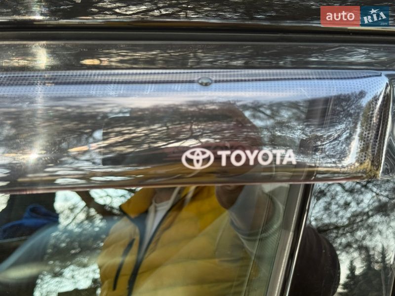 Внедорожник / Кроссовер Toyota C-HR 2018 в Ивано-Франковске