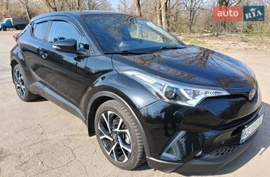 Внедорожник / Кроссовер Toyota C-HR 2017 в Кривом Роге