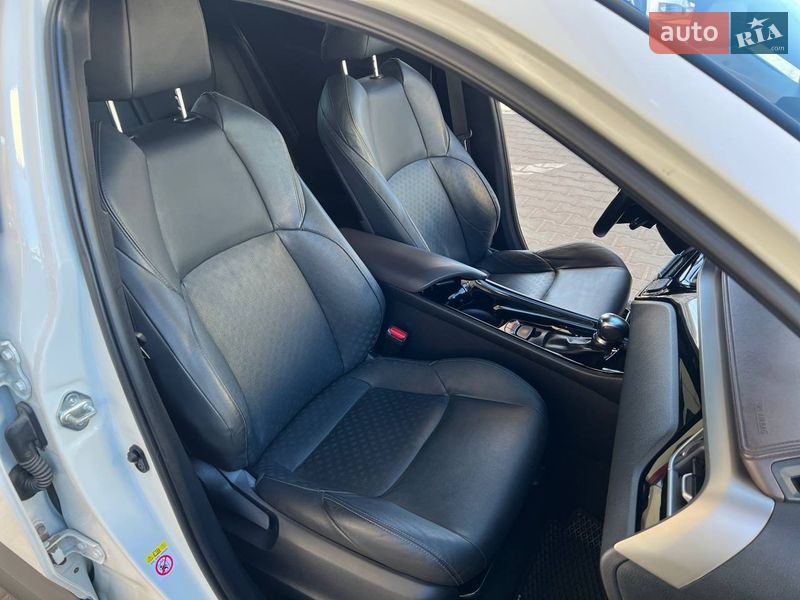 Позашляховик / Кросовер Toyota C-HR 2018 в Одесі