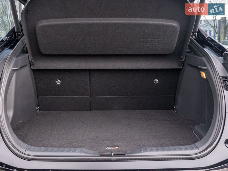 Внедорожник / Кроссовер Toyota C-HR 2025 в Днепре фото 10 Внедорожник / Кроссовер Toyota C-HR 2025 в Днепре