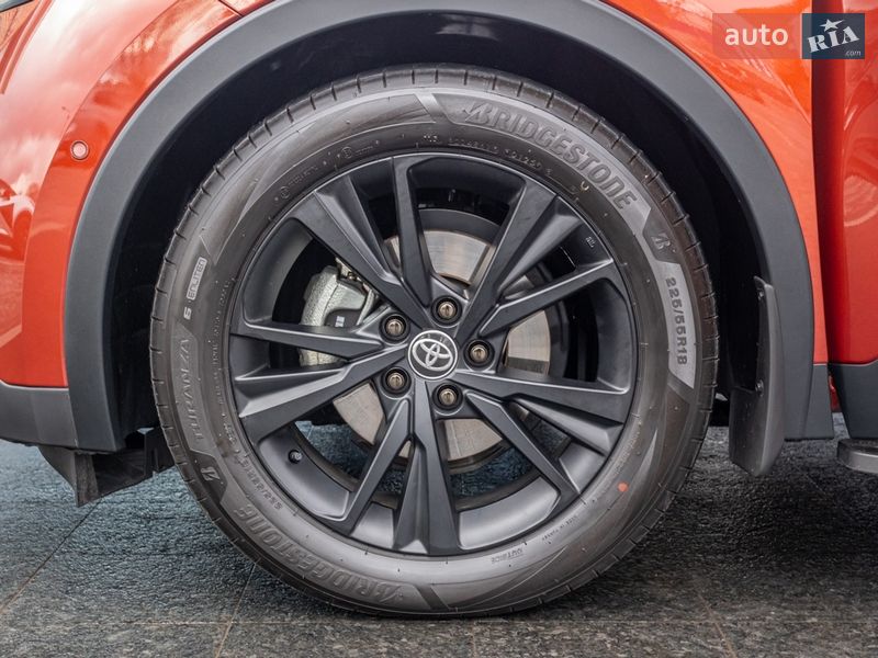 Внедорожник / Кроссовер Toyota C-HR 2025 в Днепре фото 18 Внедорожник / Кроссовер Toyota C-HR 2025 в Днепре