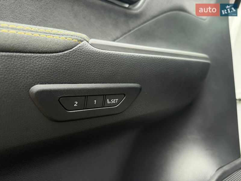 Внедорожник / Кроссовер Toyota C-HR 2024 в Луцке