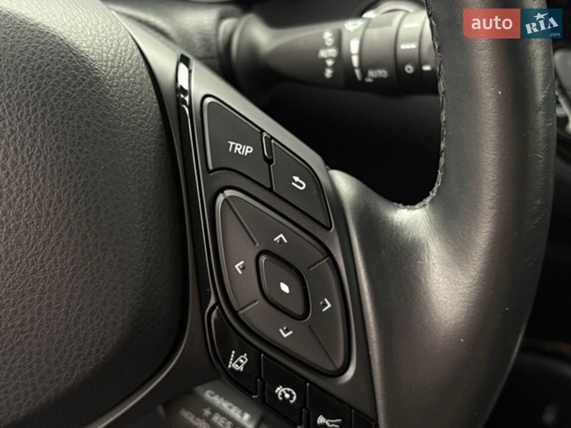 Внедорожник / Кроссовер Toyota C-HR 2019 в Киеве фото 19 Внедорожник / Кроссовер Toyota C-HR 2019 в Киеве