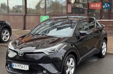 Позашляховик / Кросовер Toyota C-HR 2017 в Новомосковську