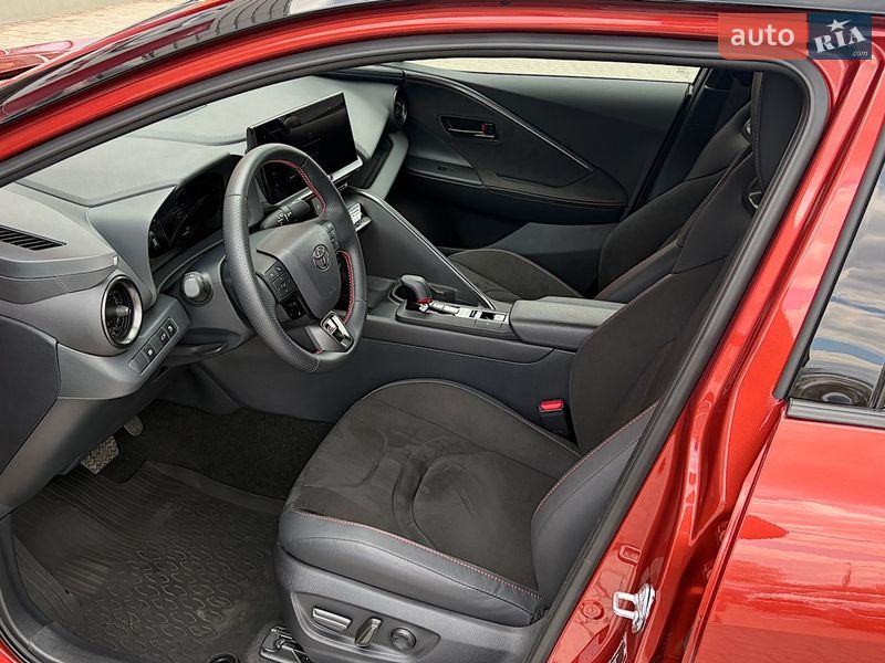 Внедорожник / Кроссовер Toyota C-HR 2025 в Запорожье