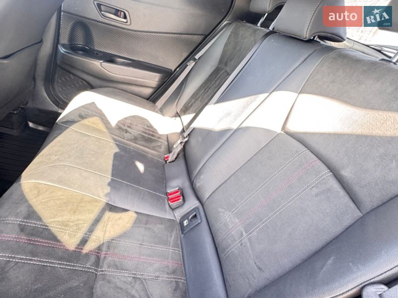 Внедорожник / Кроссовер Toyota C-HR 2023 в Житомире фото 12 Внедорожник / Кроссовер Toyota C-HR 2023 в Житомире