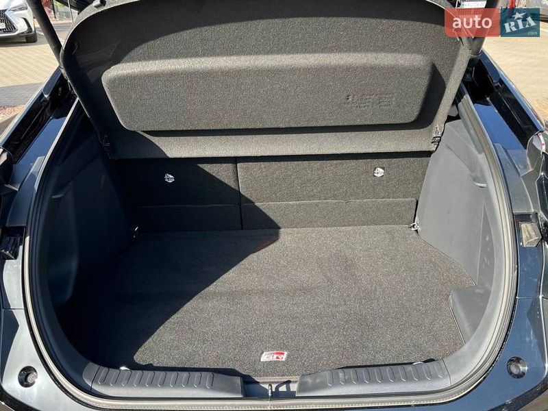 Внедорожник / Кроссовер Toyota C-HR 2025 в Хмельницком