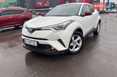 Позашляховик / Кросовер Toyota C-HR 2018 в Києві