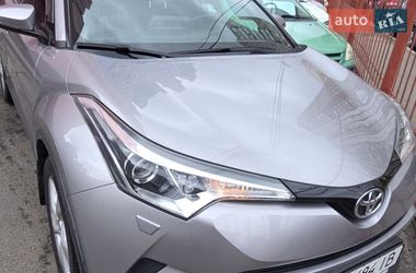 Позашляховик / Кросовер Toyota C-HR 2018 в Києві