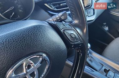Позашляховик / Кросовер Toyota C-HR 2018 в Києві