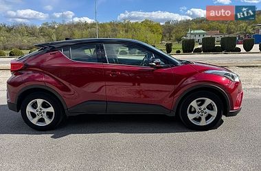 Внедорожник / Кроссовер Toyota C-HR 2019 в Днепре