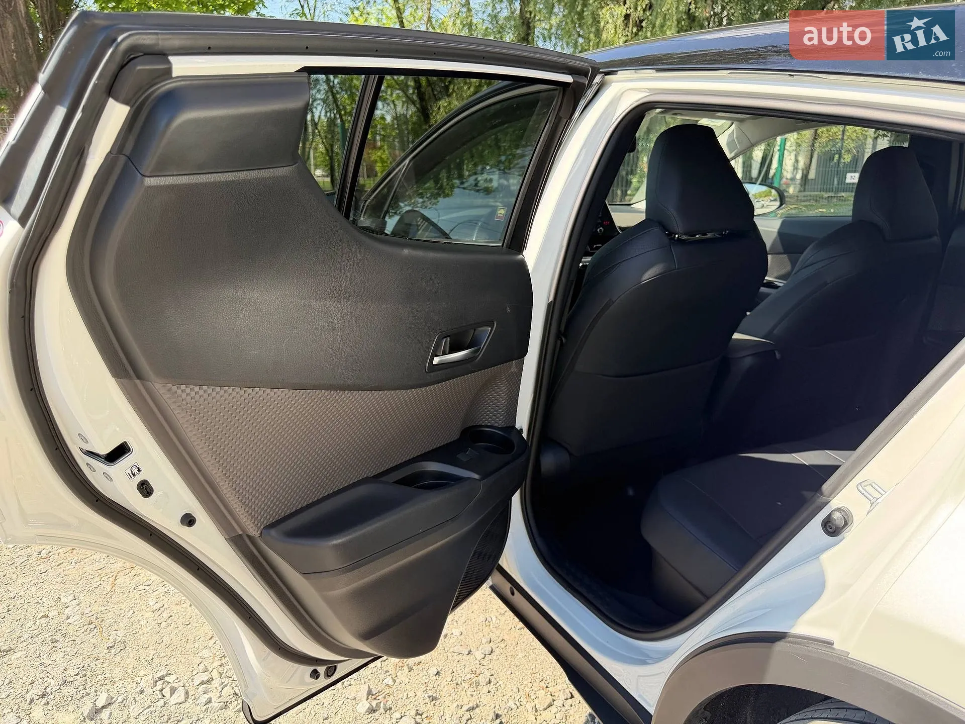 2021 Toyota C-HR - мініатюра 16