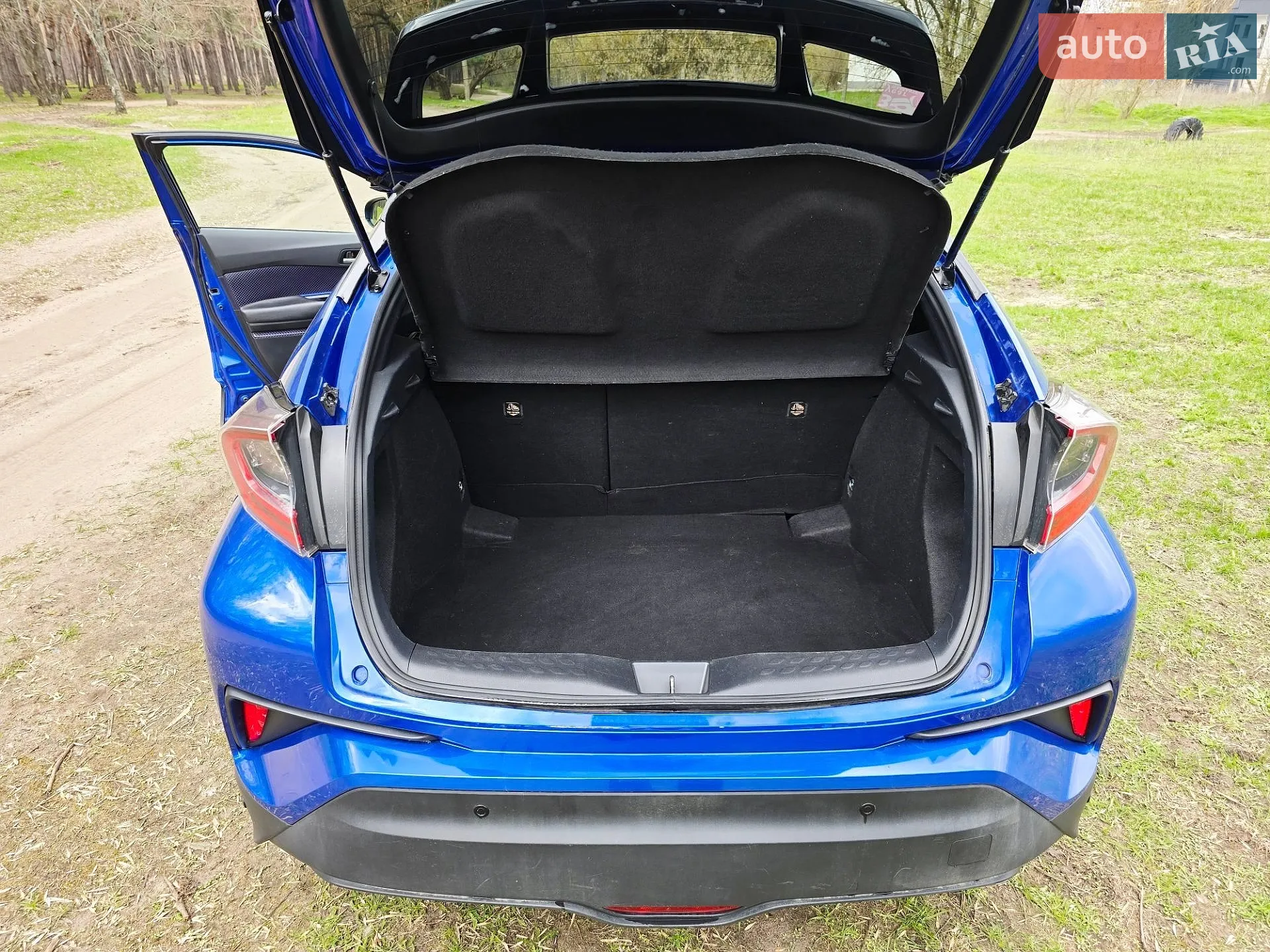 2017 Toyota C-HR - мініатюра 6