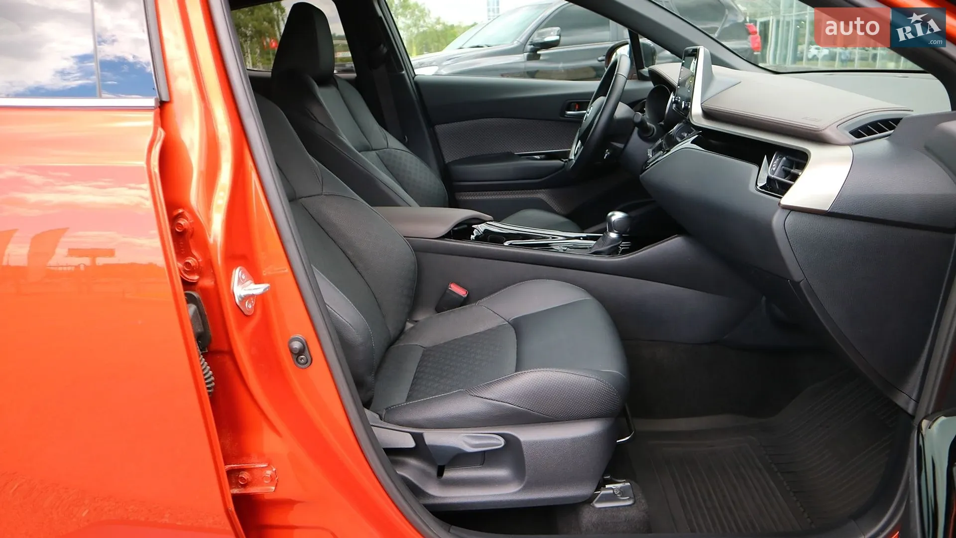 2020 Toyota C-HR - мініатюра 6