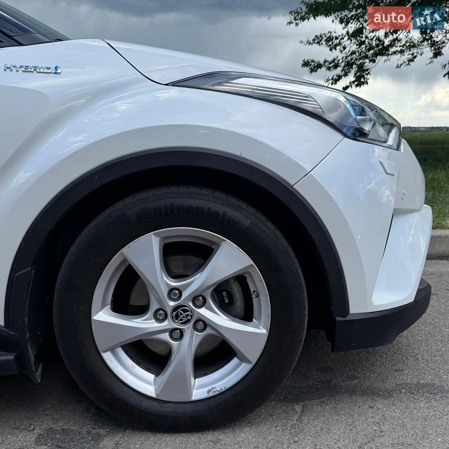 Toyota C-HR 2018 VIN NMTKZ4BXX0R133201 фото оголошення 10 з 17
