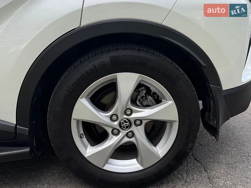 Toyota C-HR 2018 VIN NMTKZ4BXX0R133201 фото оголошення 6 з 45
