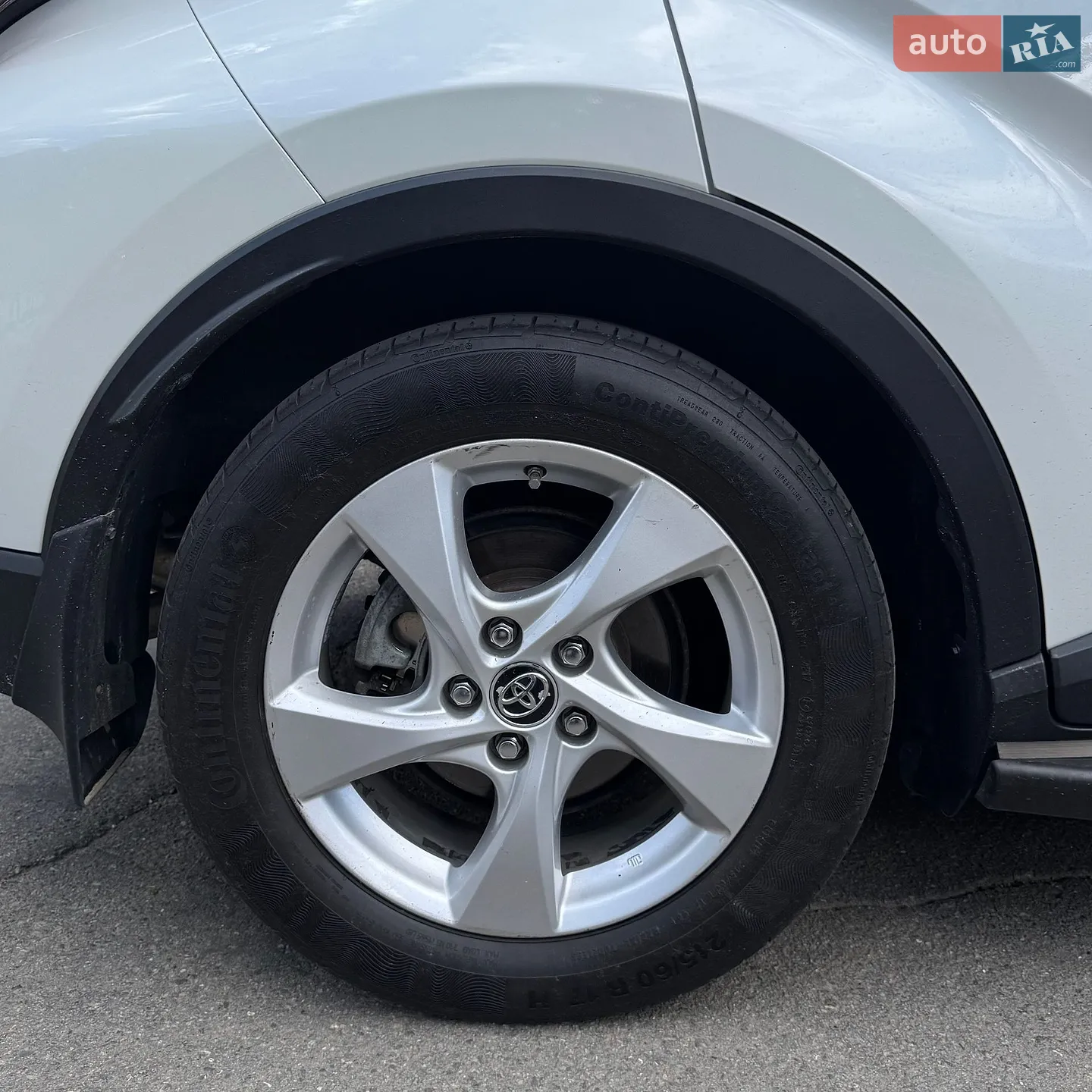 Toyota C-HR 2018 VIN NMTKZ4BXX0R133201 фото оголошення 13 з 17