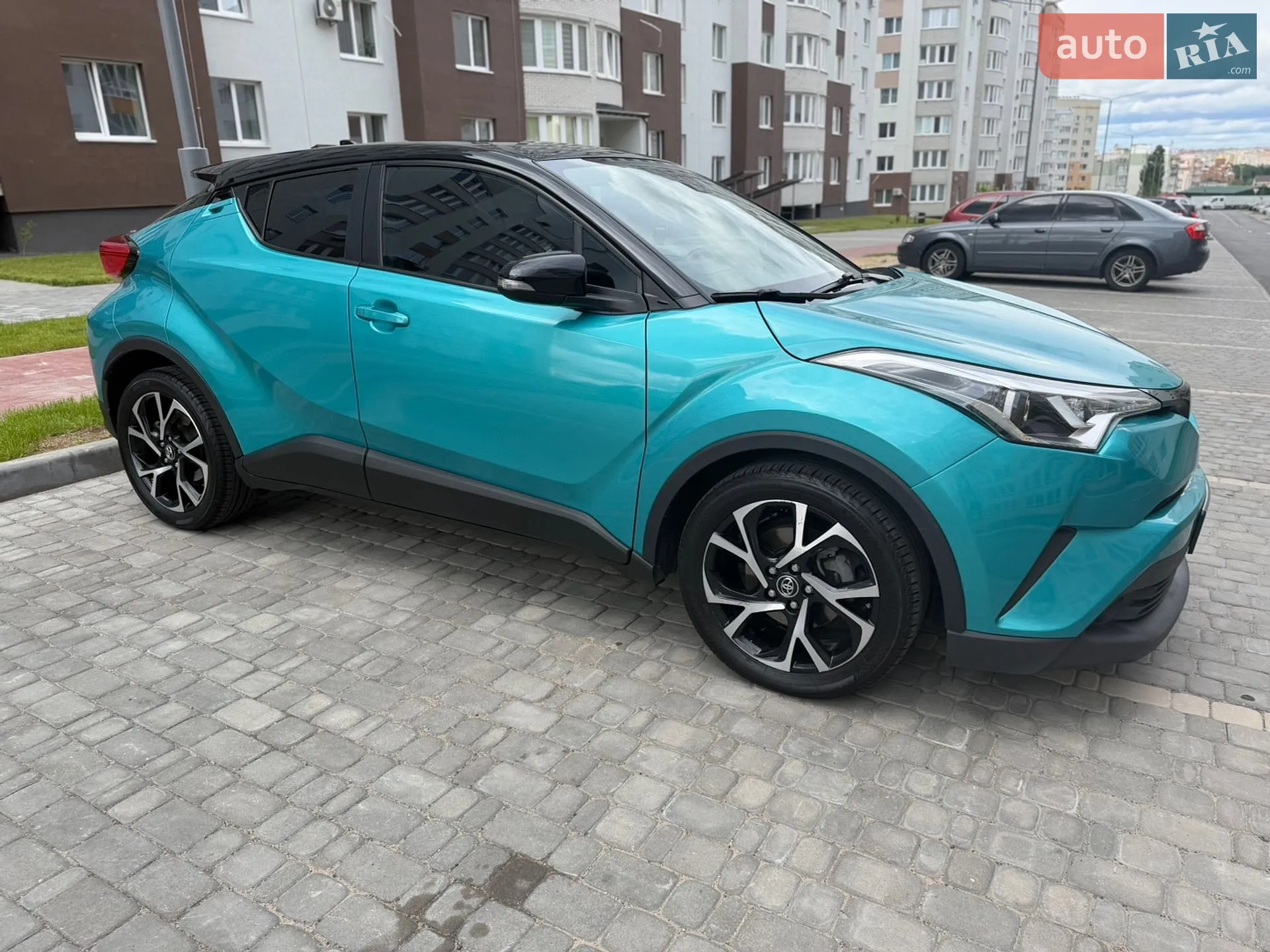 Toyota C-HR 2017 VIN NMTKHMBX6JR037375 фото оголошення 4 з 27