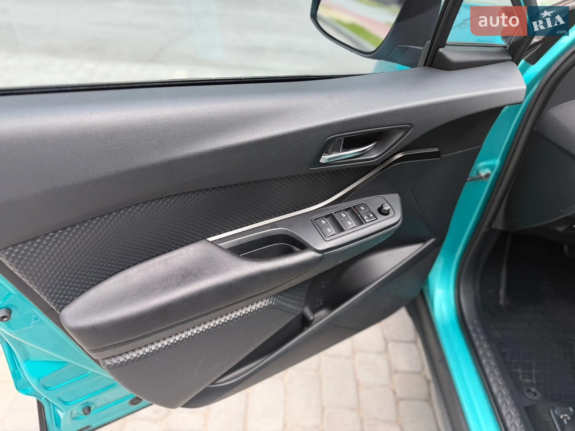 Toyota C-HR 2017 VIN NMTKHMBX6JR037375 фото оголошення 12 з 27