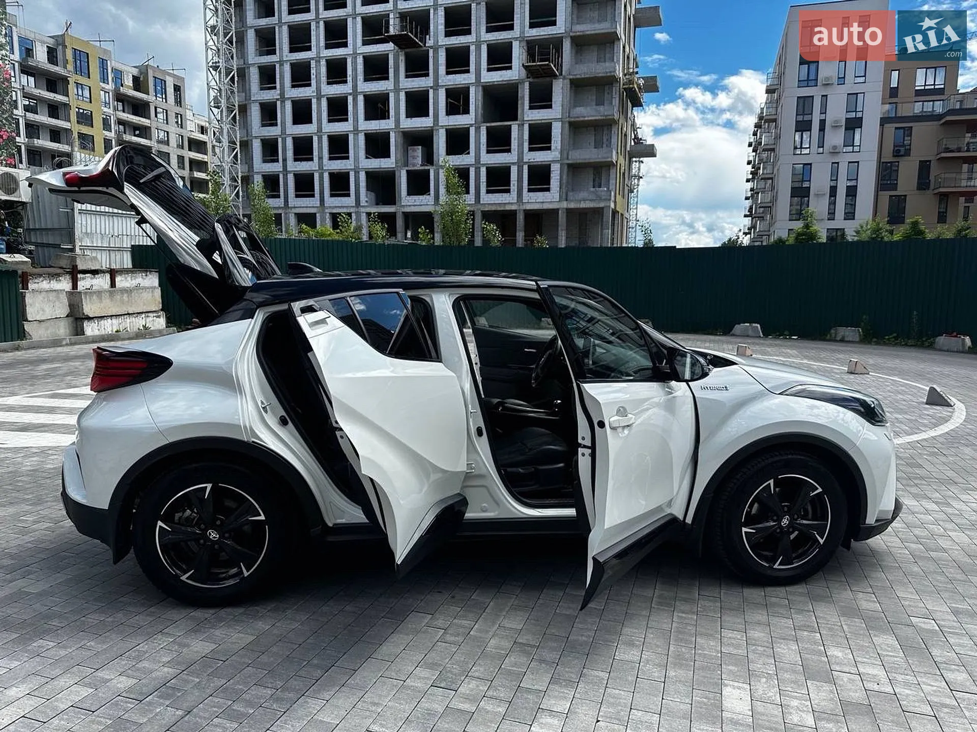 2021 Toyota C-HR - мініатюра 10