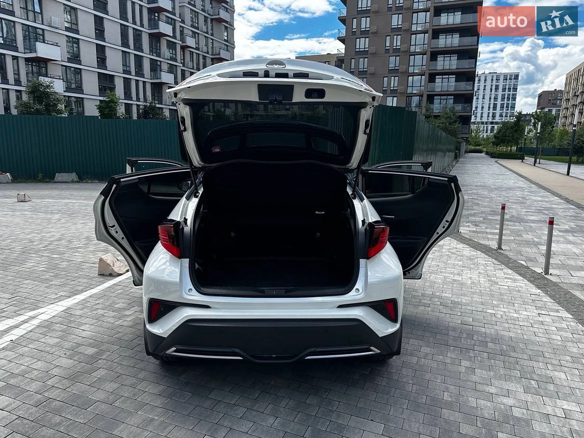 2021 Toyota C-HR - мініатюра 11