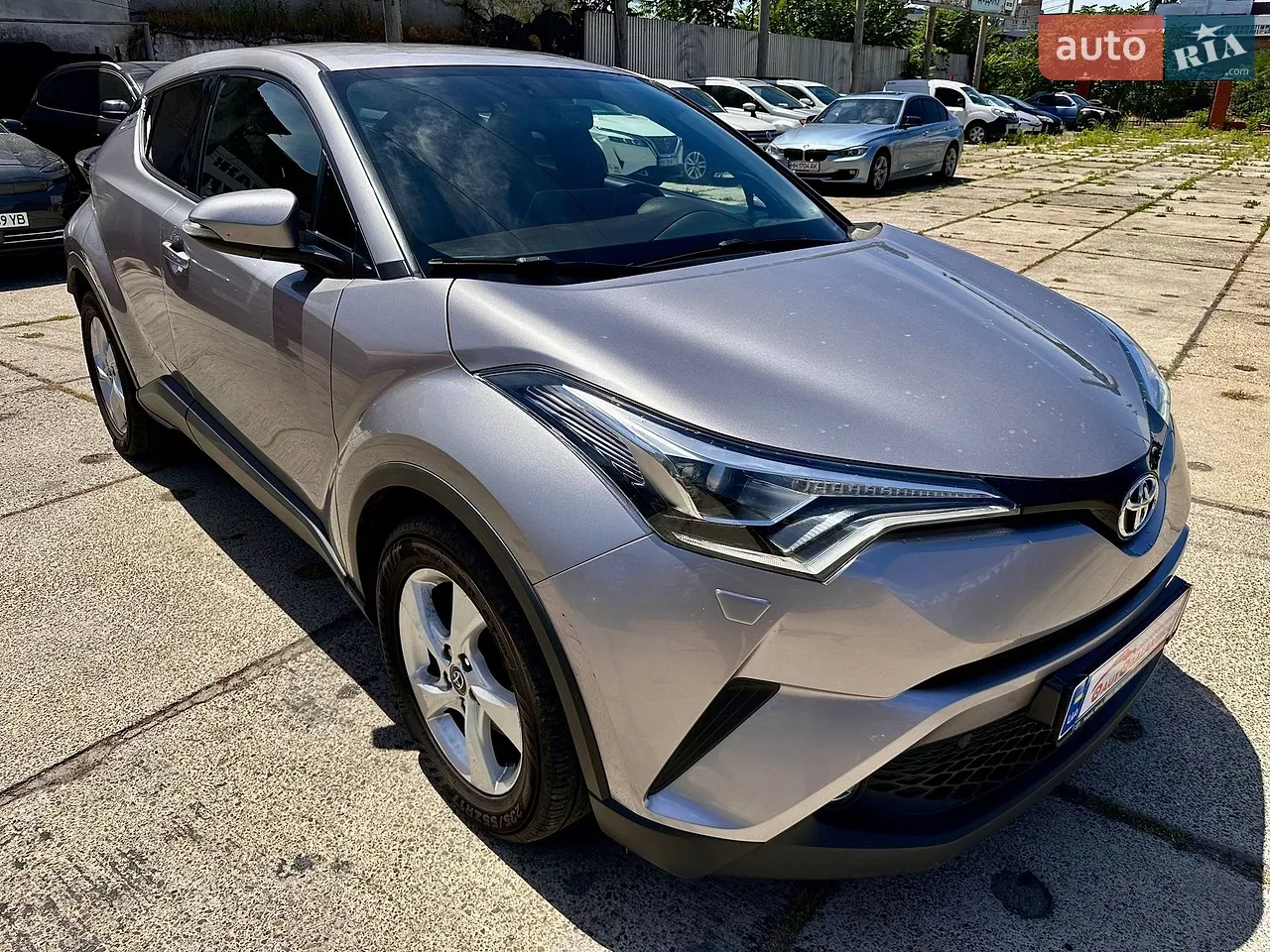 2017 Toyota C-HR - мініатюра 20