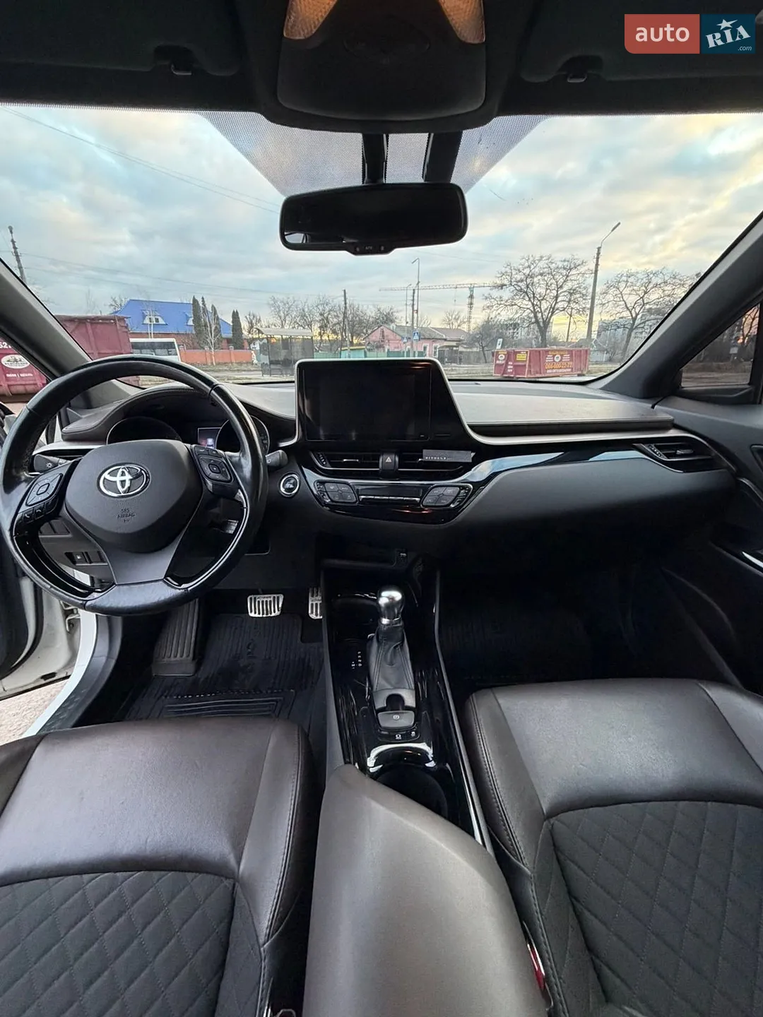 2016 Toyota C-HR - мініатюра 12