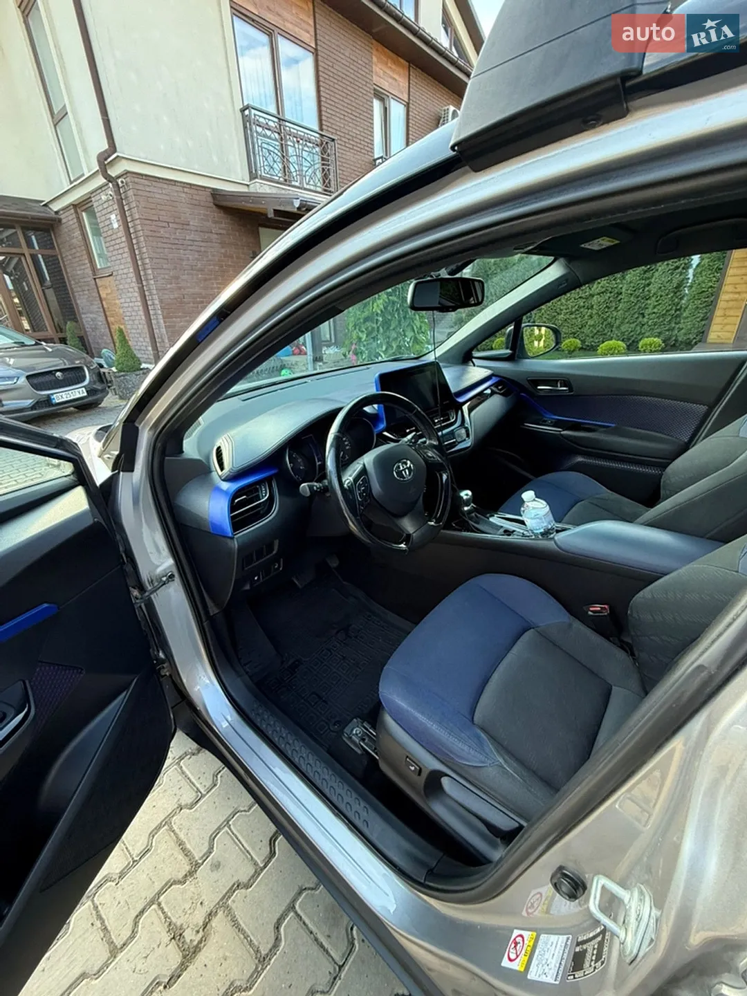 2016 Toyota C-HR - мініатюра 13