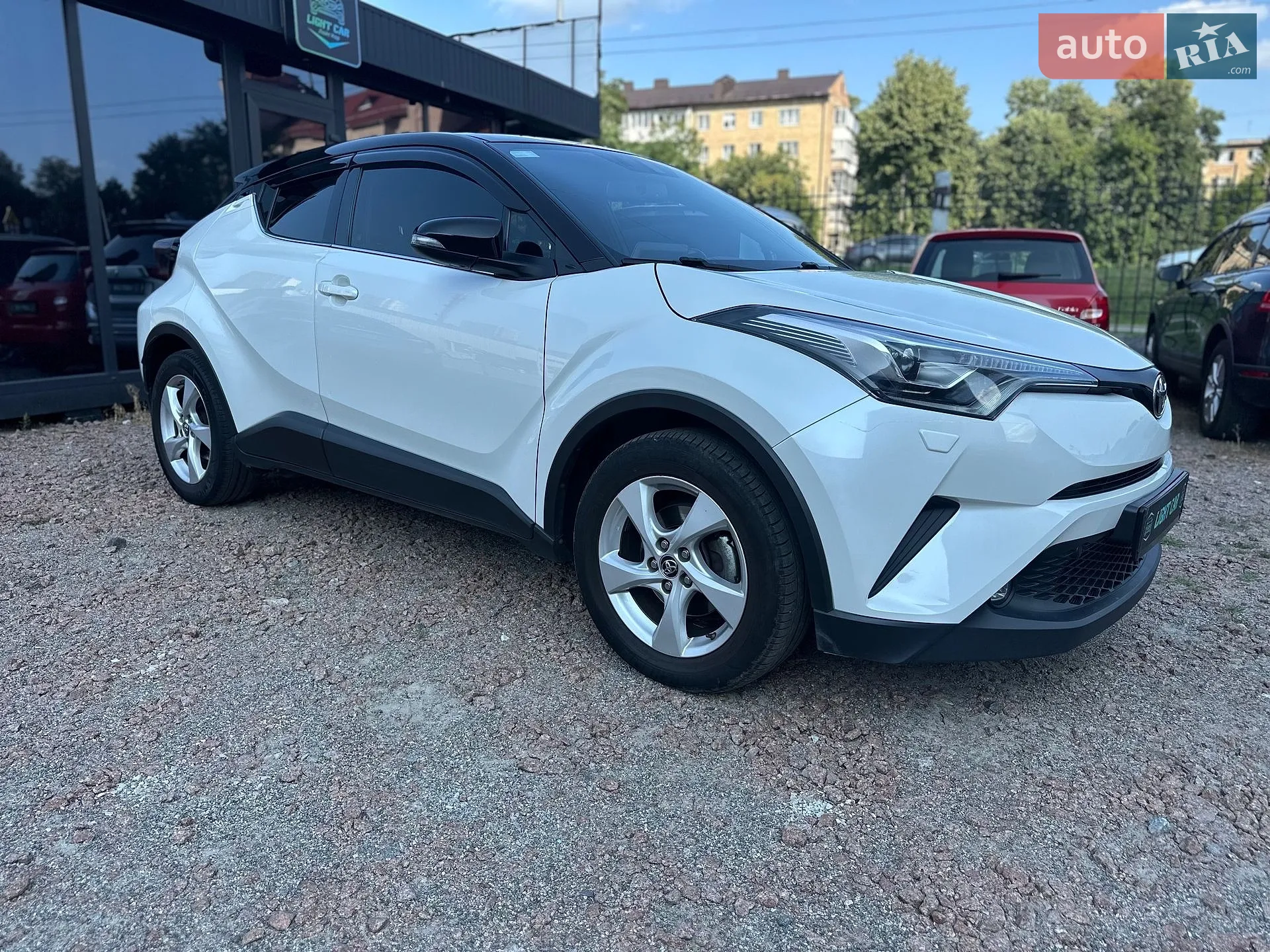 2017 Toyota C-HR - мініатюра 18